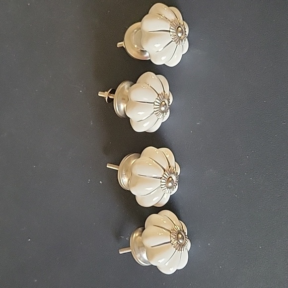 Four (4) White & Silver Draw Knobs - Picture 1 of 5
